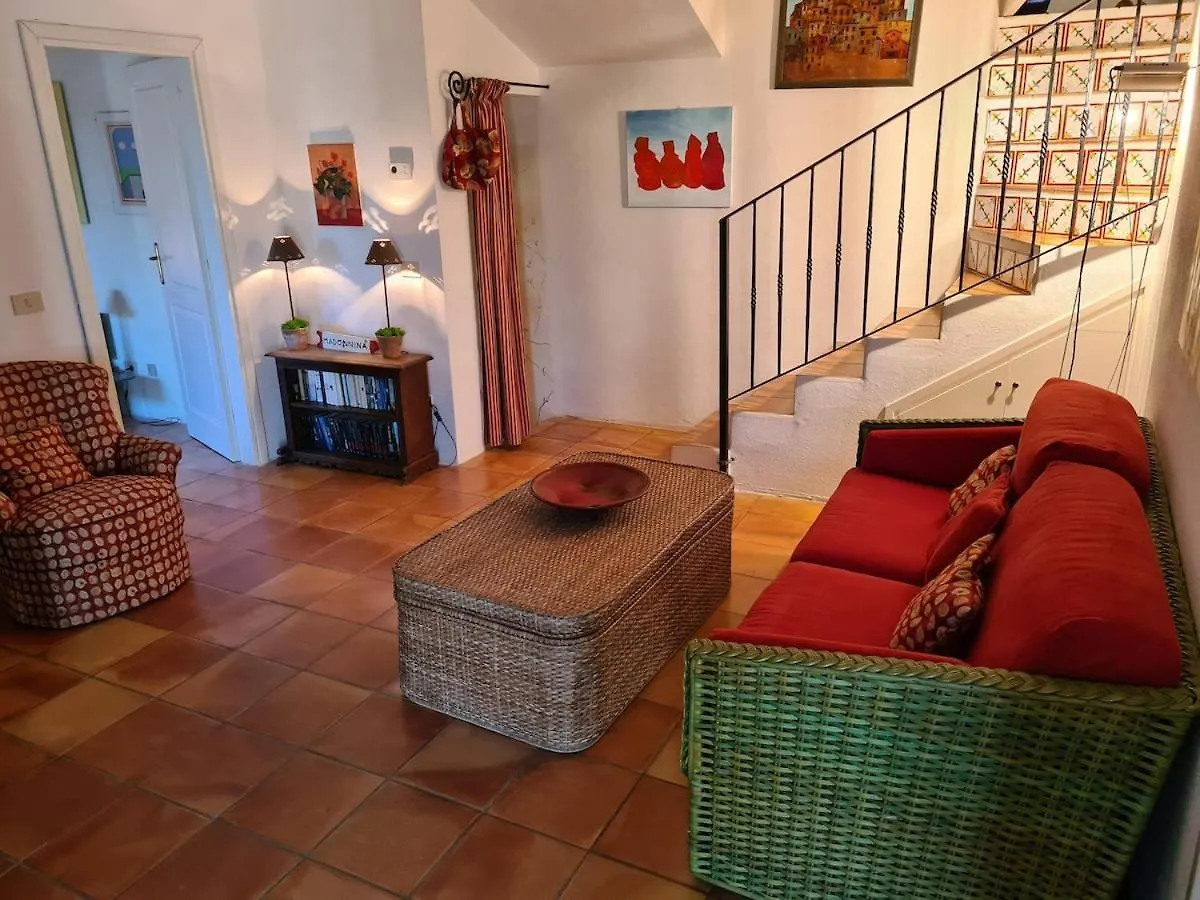Nido Del Cuculo - Stilvolle Villa Mit Privatem Pool Nahe Der Costa Smeralda Канниджионе